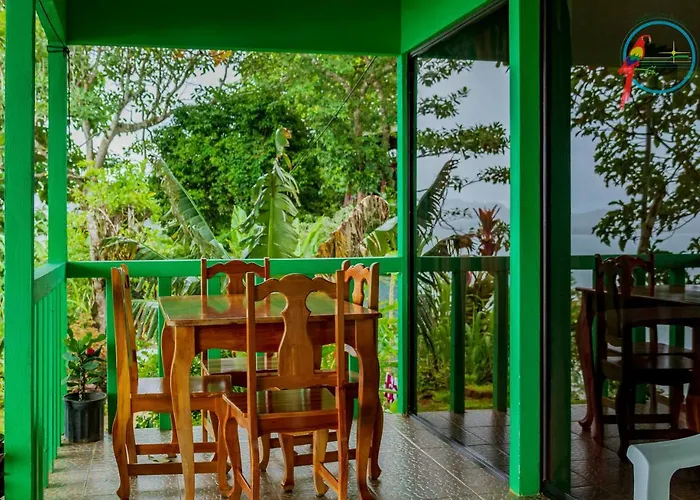 Cabana Ara Macao Lodge