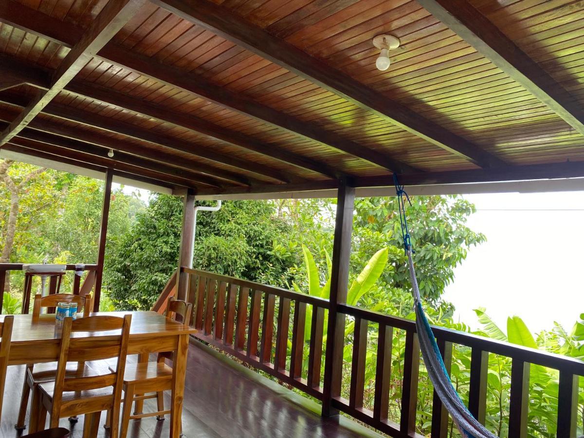 Lodge Ara Macao *
